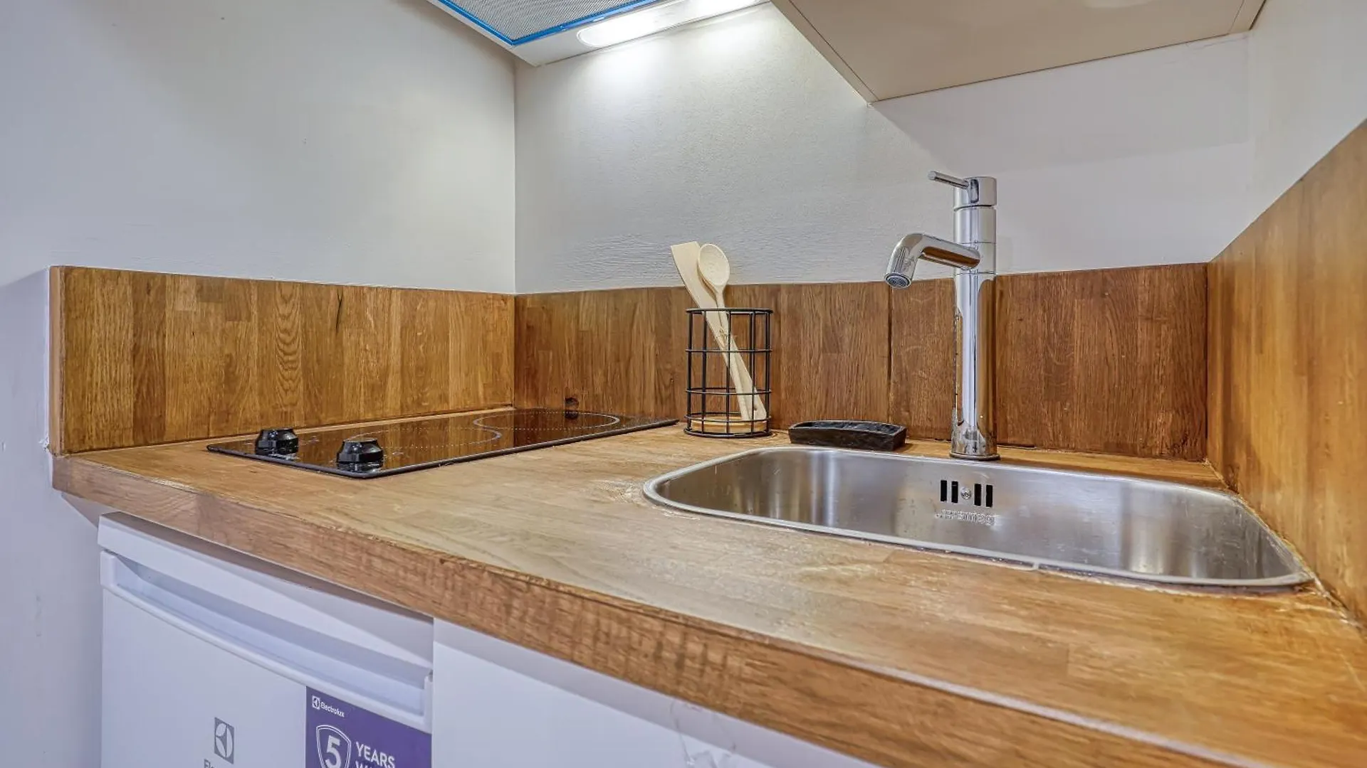 Studio Center Apartment
